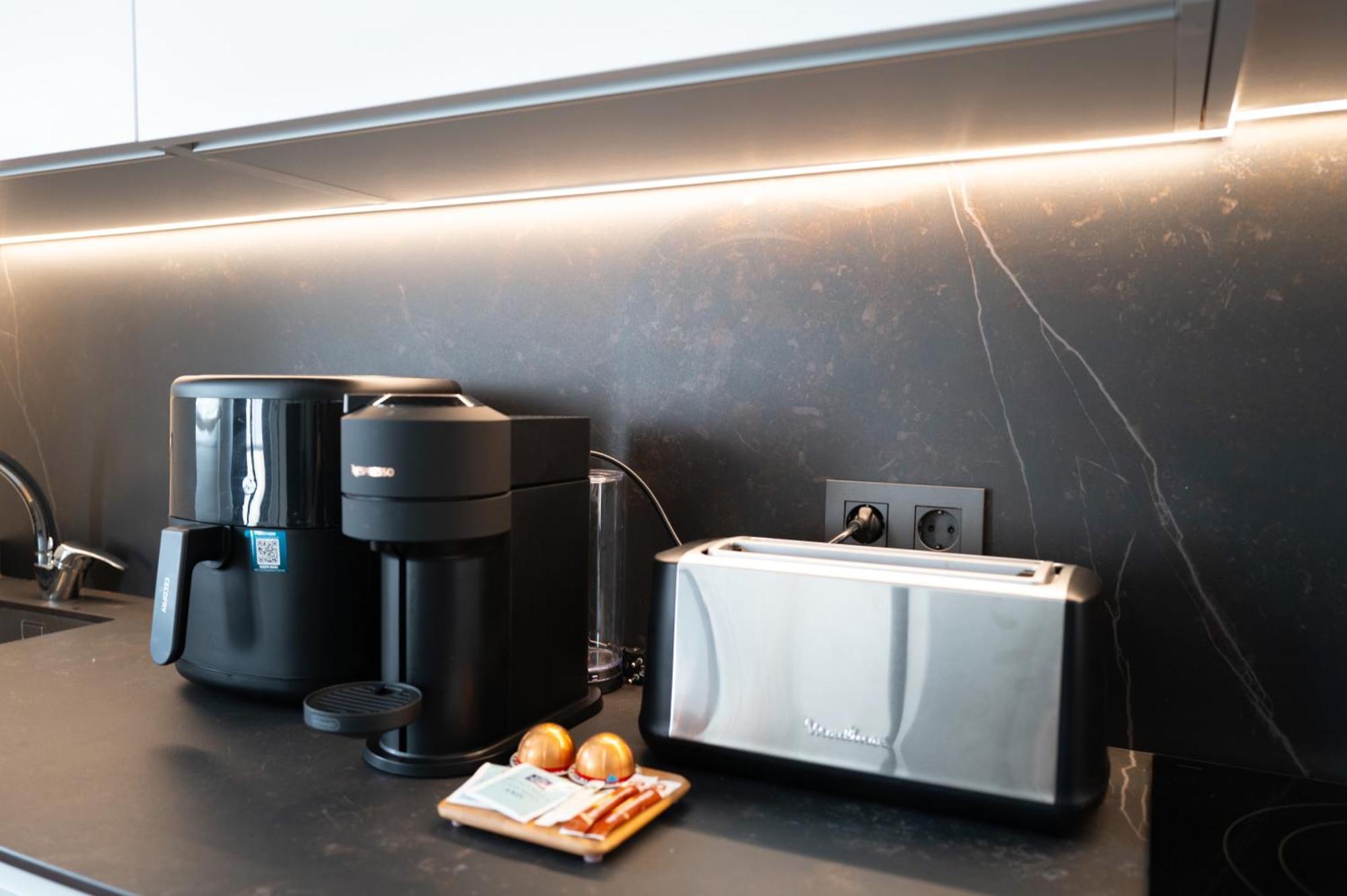 Moderno Piso Centrico Y Equipado Apartment Torrellano Ngoại thất bức ảnh